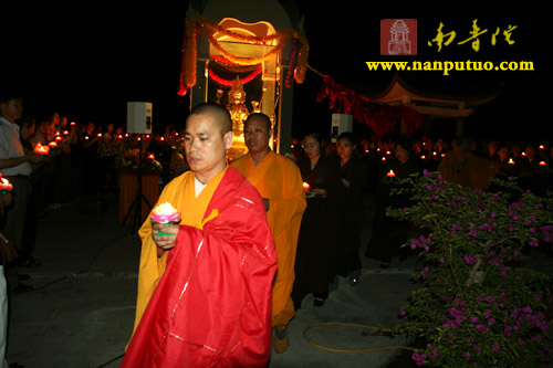 厦门中岩寺于文殊菩萨圣诞隆重举行浴佛及传灯法会