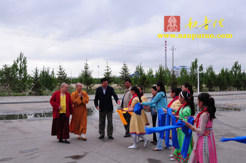 南普陀寺慈善会向内蒙锡林郭勒盟西乌珠穆沁旗